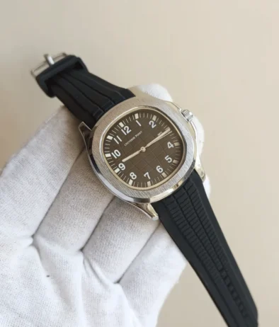 Universe point men's straps watch-1