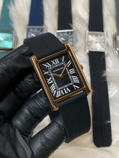 Universe Point solo Tank B/G/B Old Money Watch