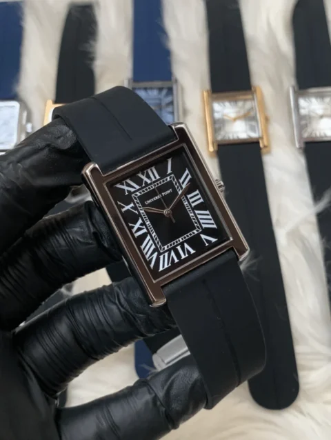 Universe Point solo Tank B/S/Black Old Money Watch