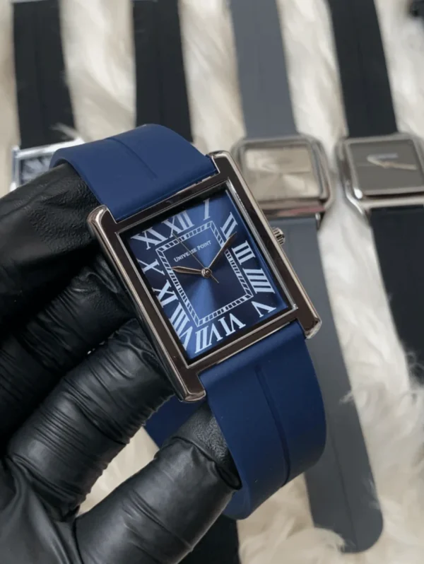 Universe Point solo Tank B/S/B Old Money Watch